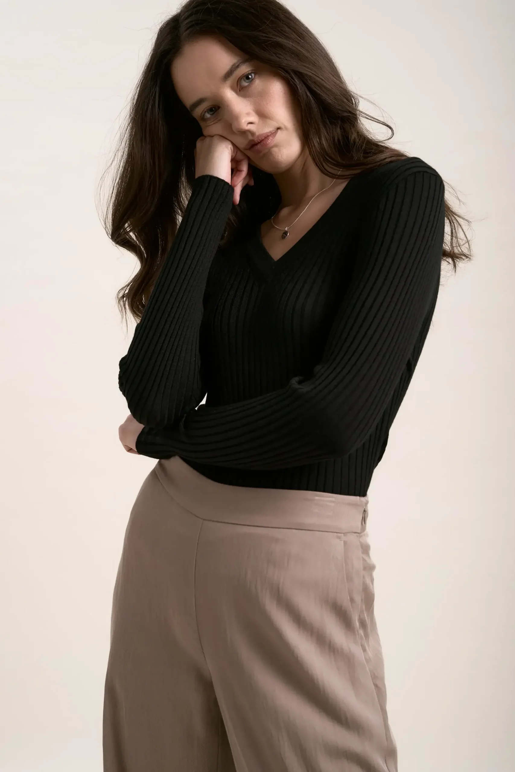 Atlas ZQ Merino V Neck Top