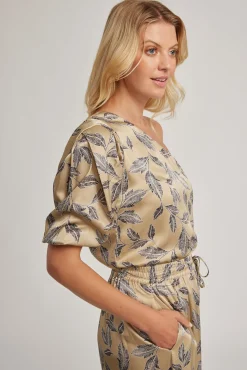 Camille Asymmetric Top
