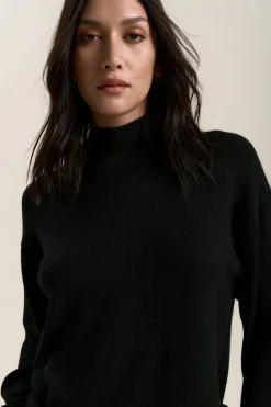 Elementary Knitted Funnel Neck