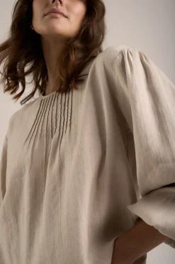 Elementary Pleated Linen Top