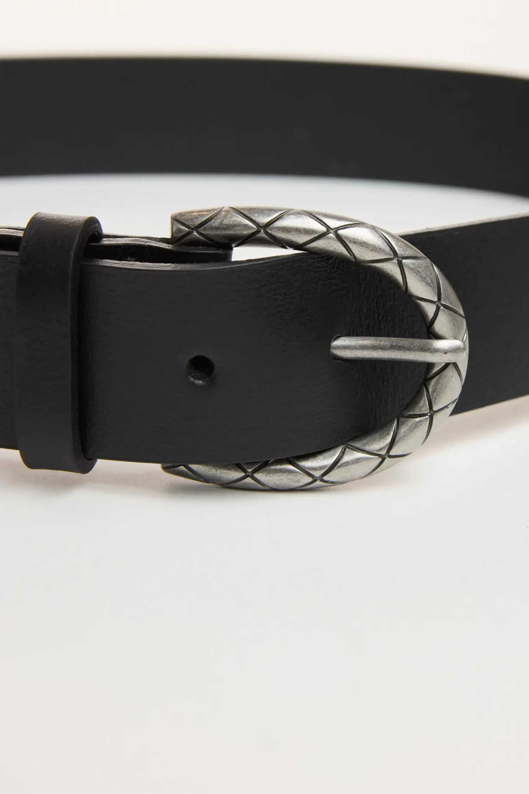 Harper Round Buckle Belt