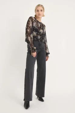 Ingrid Tuck Detail Blouse