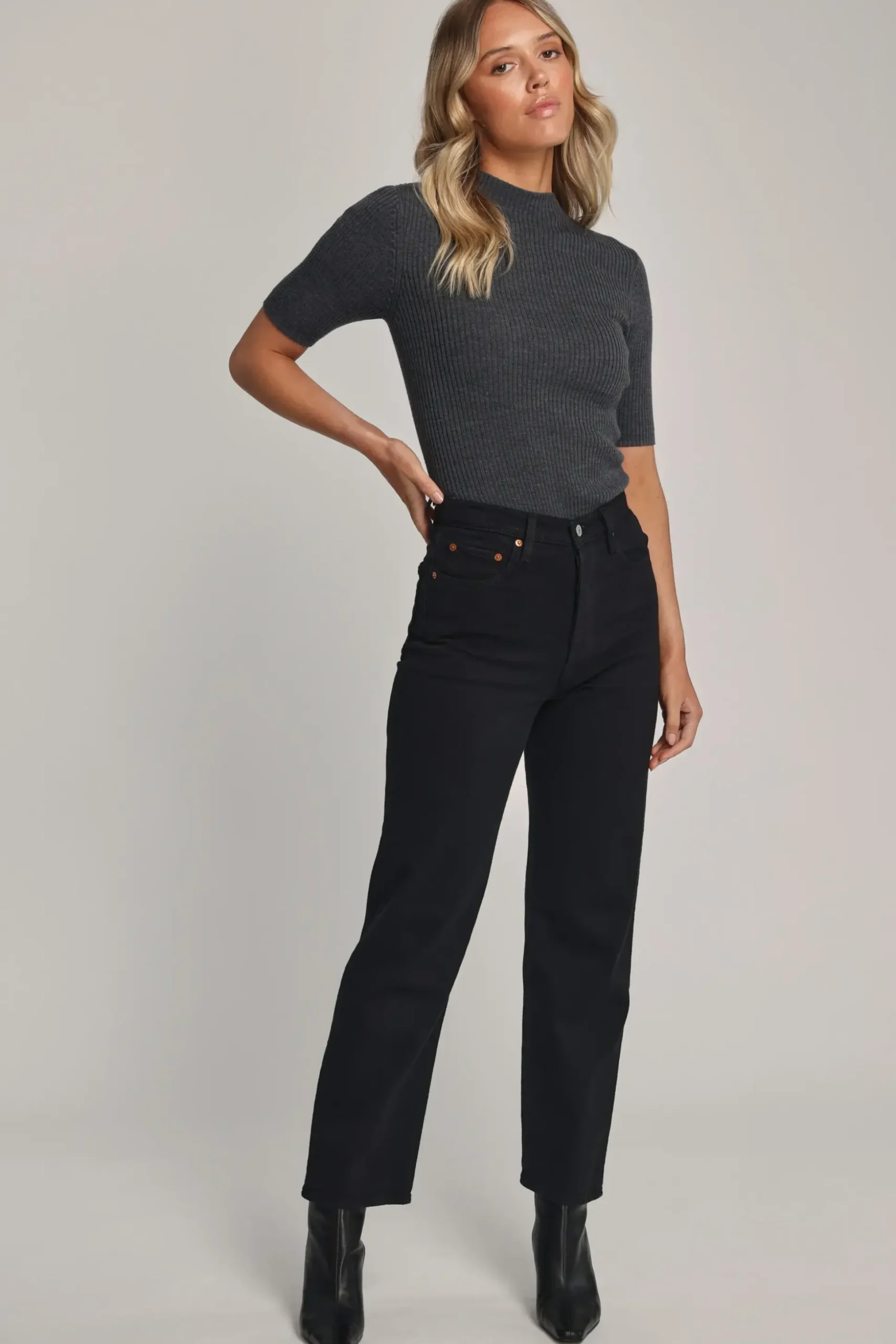 Levi's Ribcage Straight Ankle Jeans