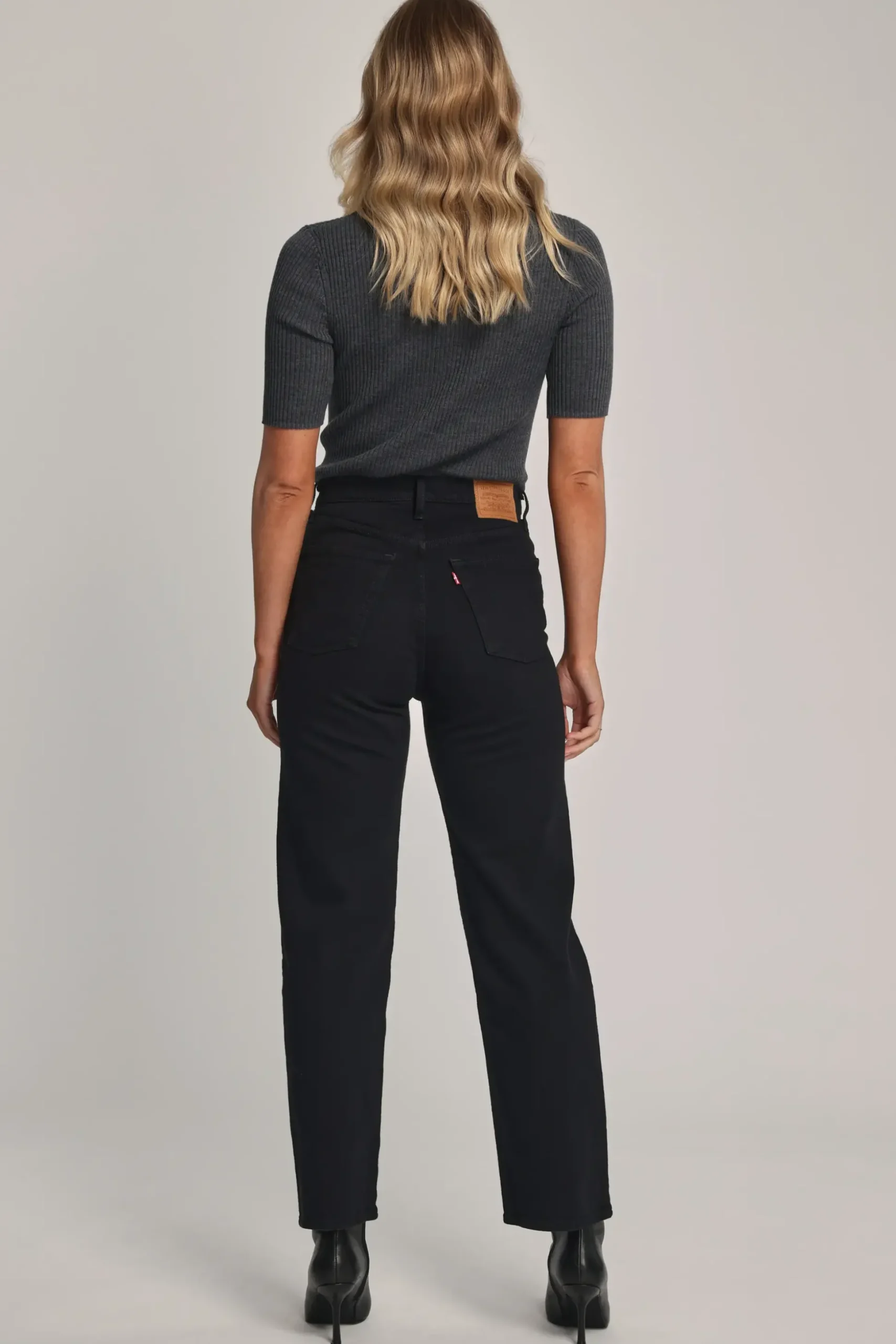 Levi's Ribcage Straight Ankle Jeans