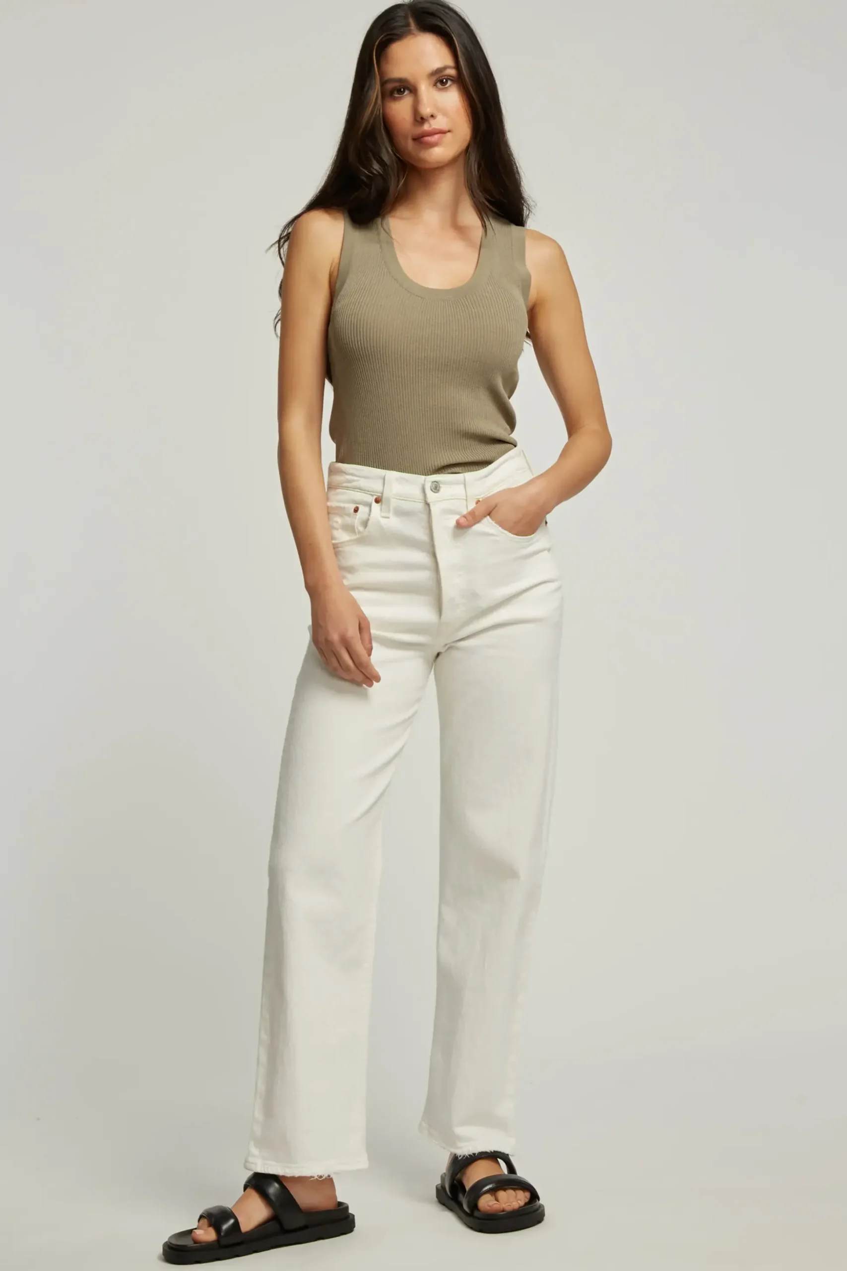 Levi's Ribcage Straight Ankle Jeans