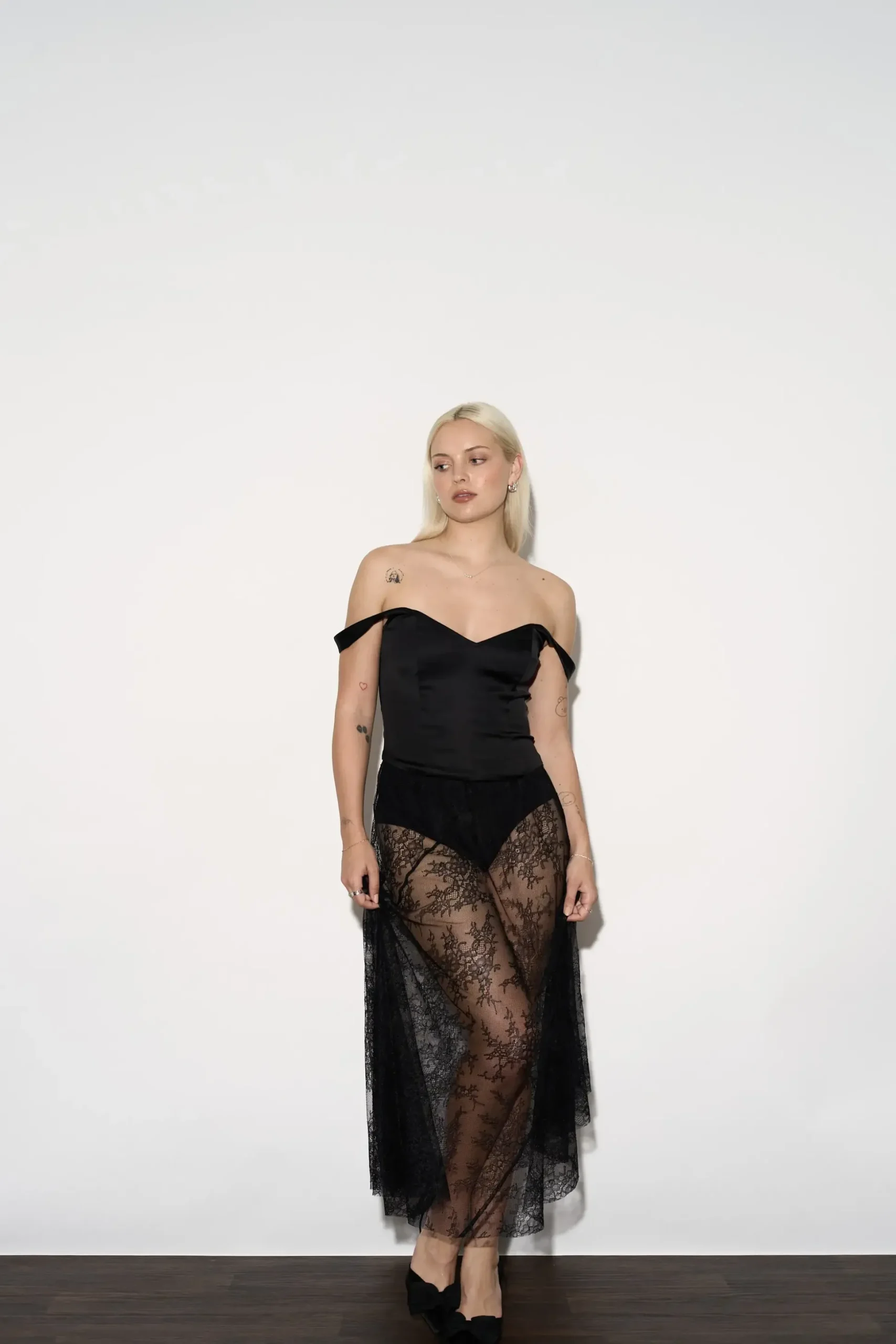 Studio. M Stand Out Lace Skirt