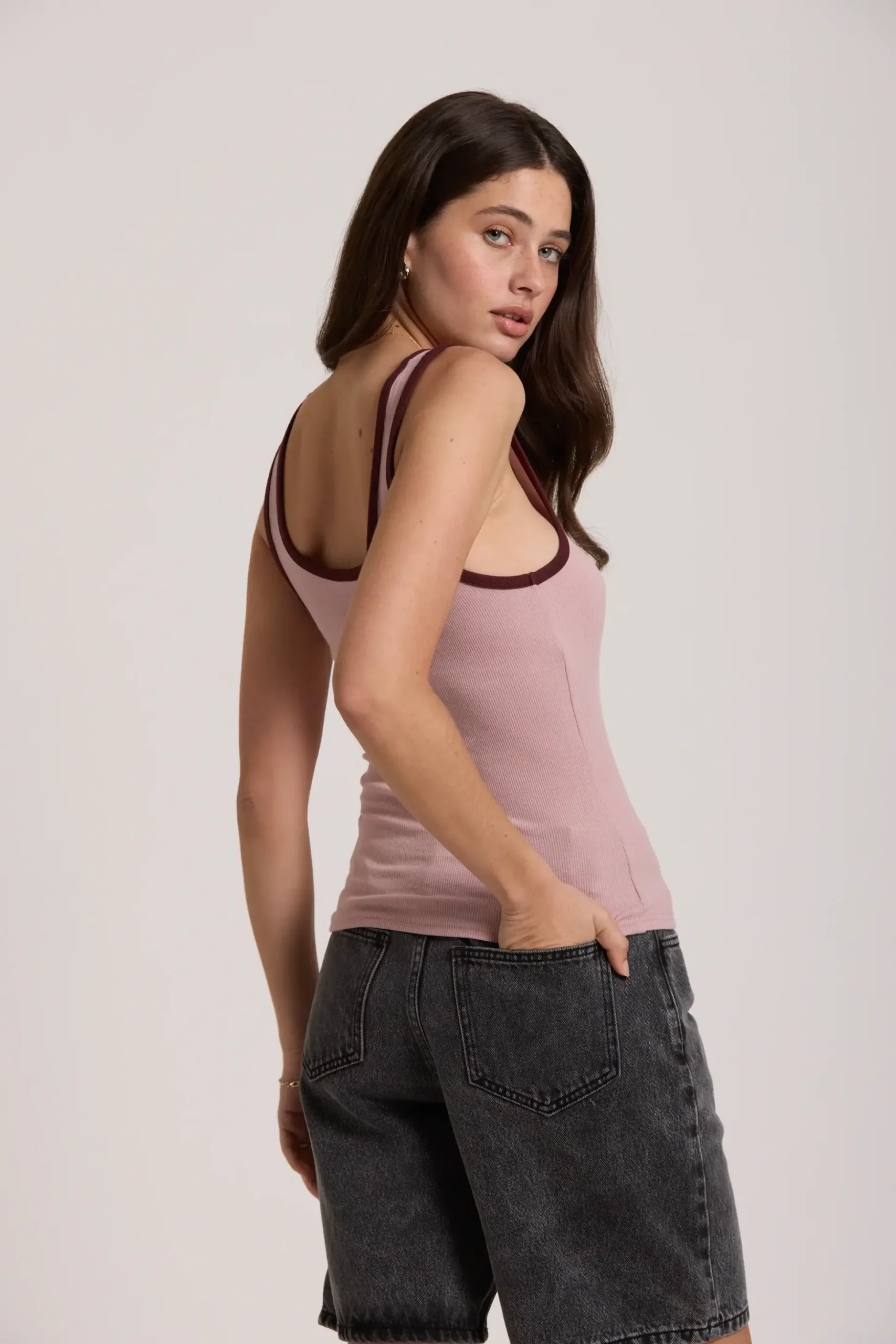 The Contrast Trim Tank