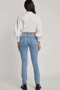 The Mid Rise Skinny Jean
