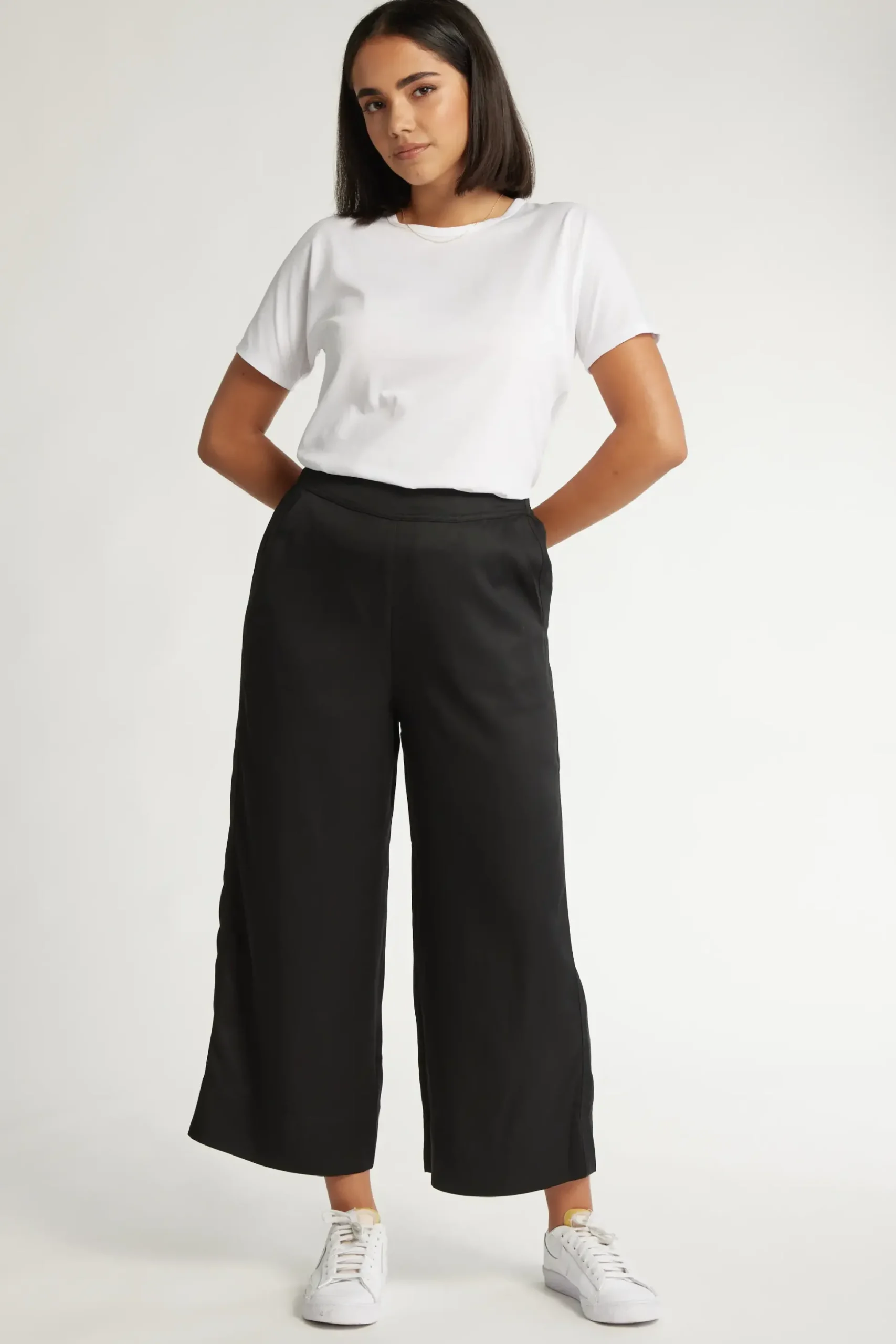 The Wide Leg Crop