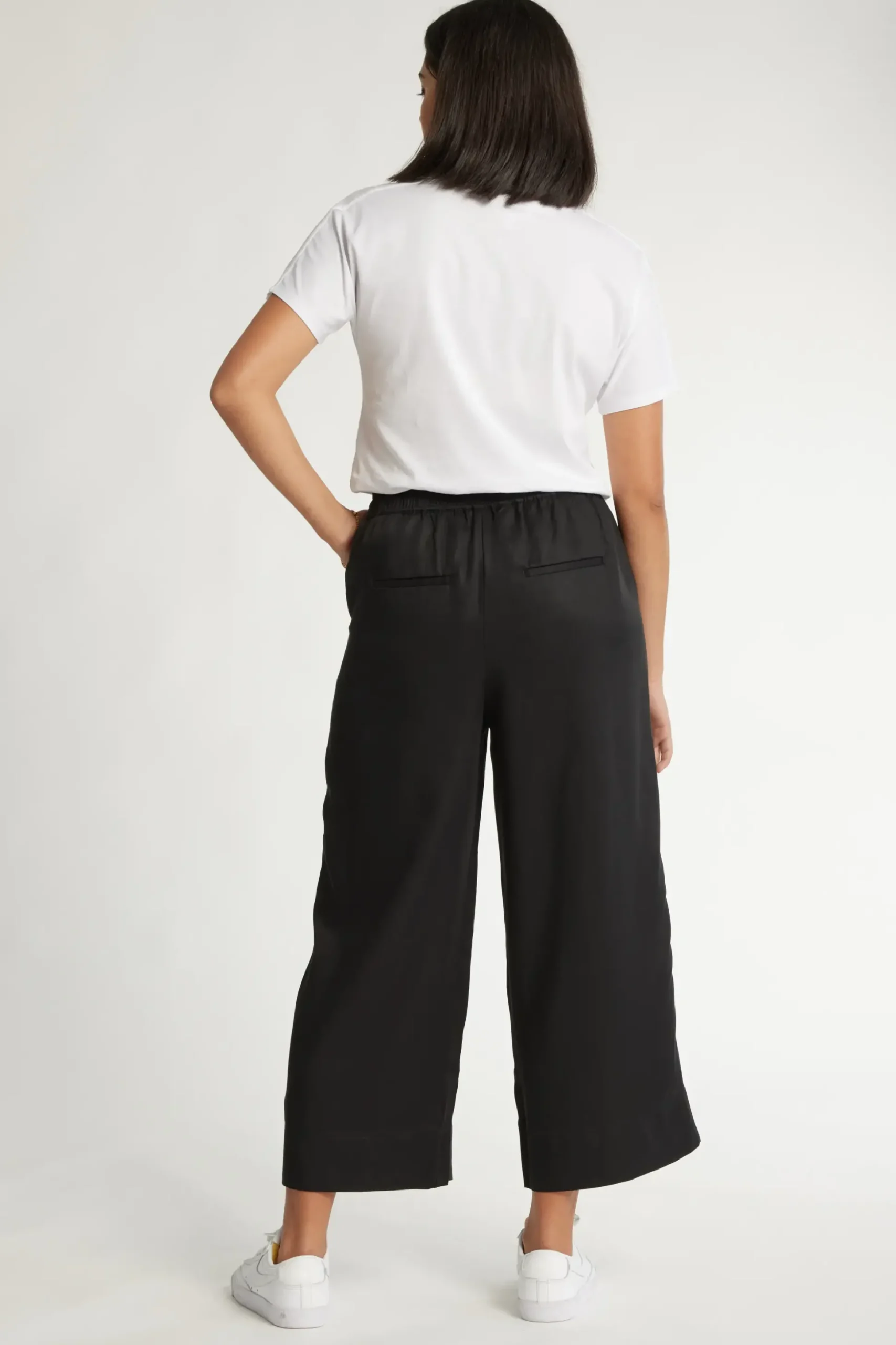 The Wide Leg Crop